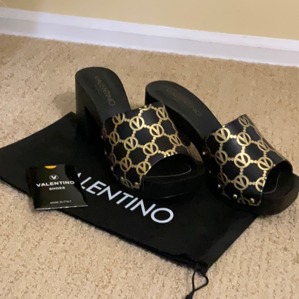 DELETES 4 GOOD AT MIDNIGHT  Valentino KiKi Black Clogs 8 Authentic - Picture 7 of 7